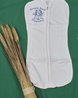 Cocon Baby din pânză albă cu broderie îngeraș și text Noapte bună Alintuș