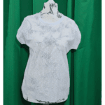 Bluza tip tricou din batist alb brodat cu motive florale