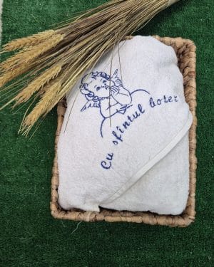 Prosop de botez personalizat model îngeraș broderie albastră bumbac 100% Alintuș